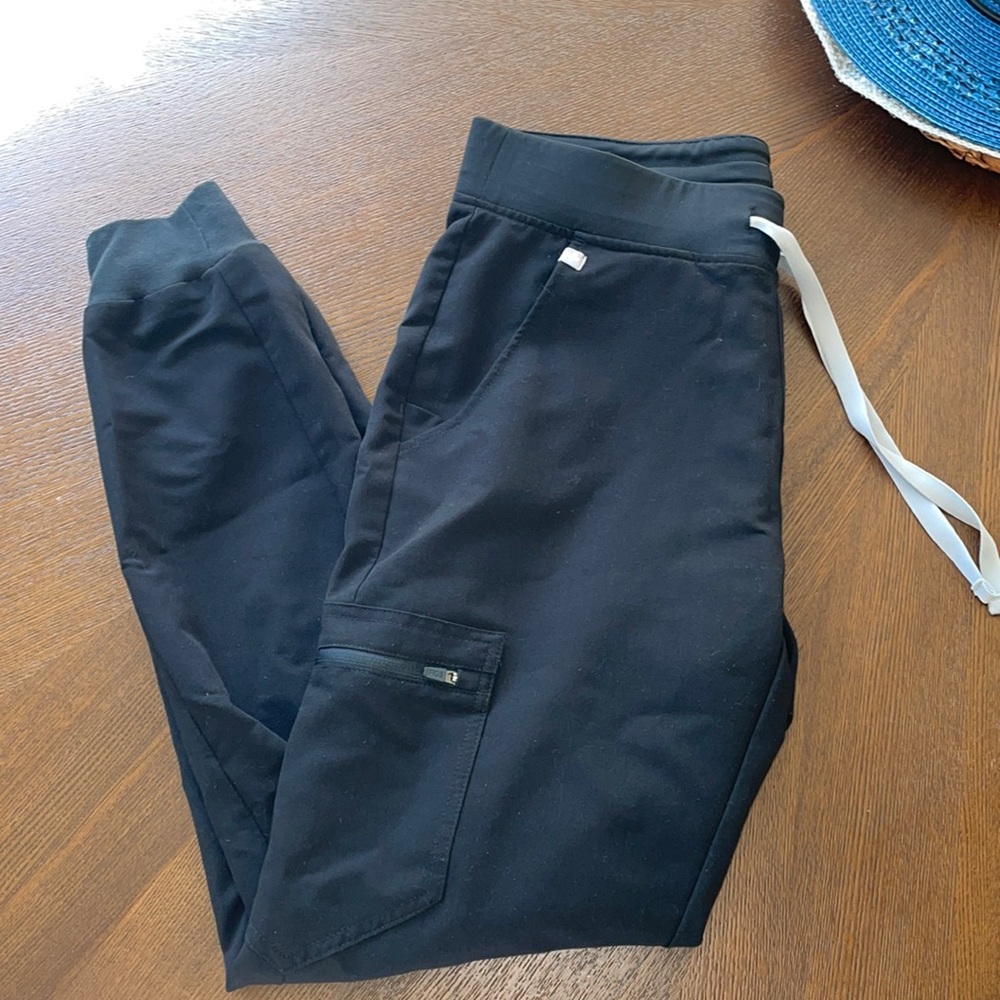 Black Figs Jogger